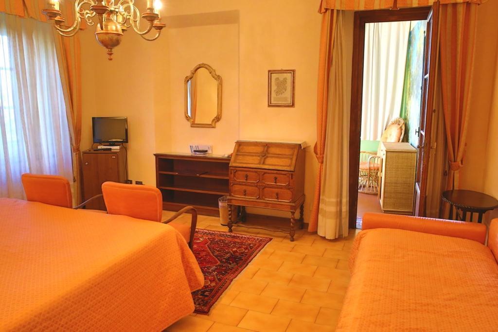 Hotel Villa Le Rondini Firenze Bagian luar foto