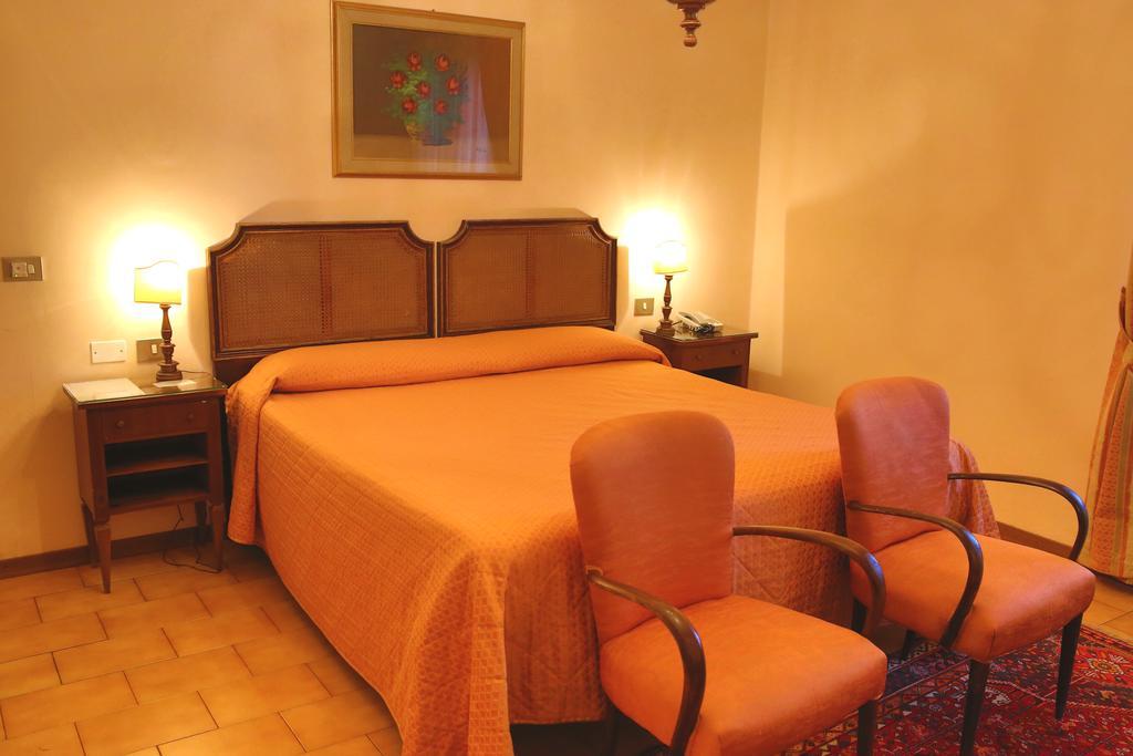 Hotel Villa Le Rondini Firenze Bagian luar foto